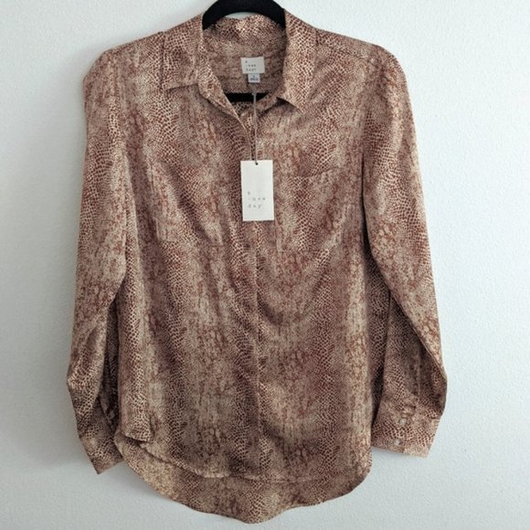 a new day Tops - NWT A New Day Silky Animal Print Button Down Long Sleeve Blouse Size Small